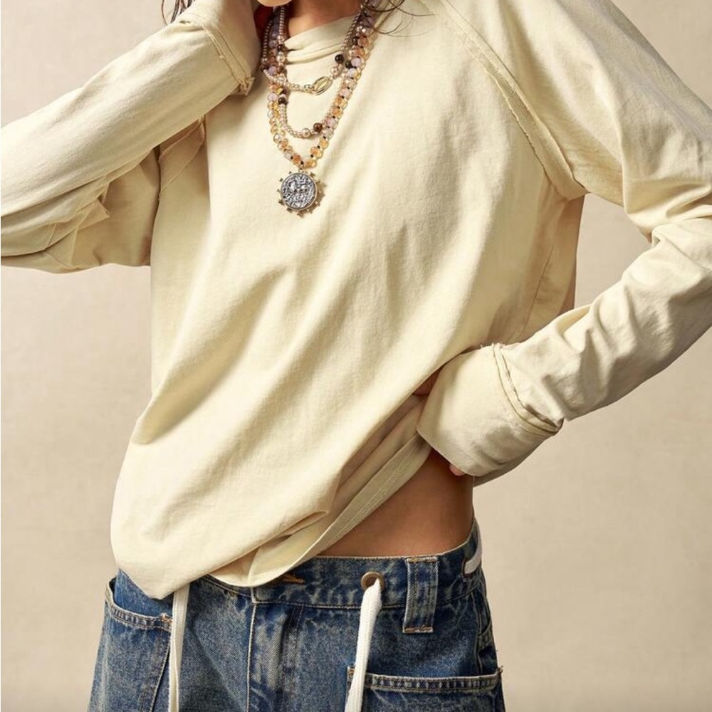 Boho Cream Long-Sleeve 100% Cotton Top - U. S. Flag on Back - Picture 8 of 12
